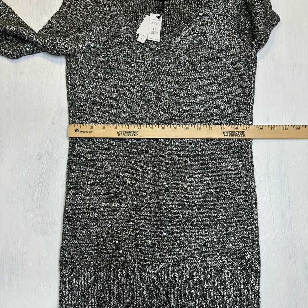 White House Black Market XS Grey Sequin V-Neck Long Sleeve Tunic Sweater NWT